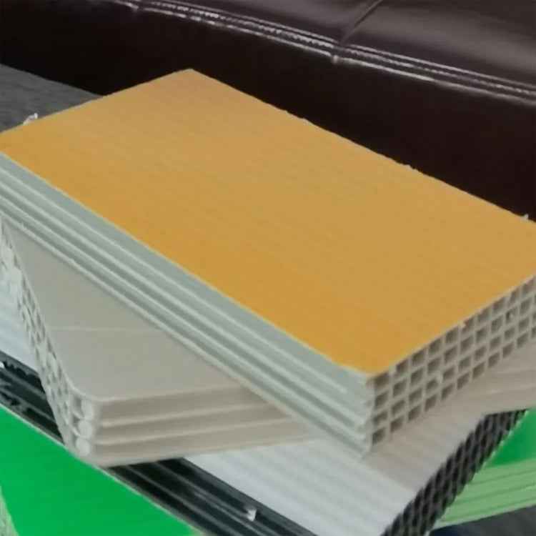 Custom-Colored Plastic Phenolic Board Formwork Systems | For Building Material Supply Chain Managers