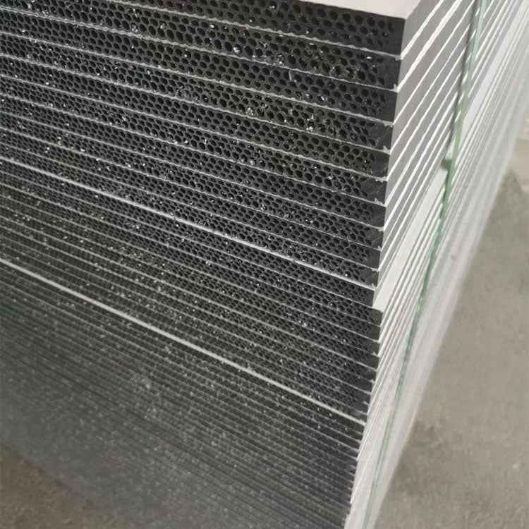 High-Strength Plastic Concrete Formwork Panels & Shuttering Boards for Construction Professionals